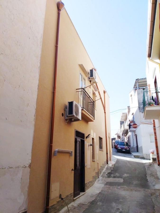 Casa Le Nereidi Apartment Castellammare del Golfo Bagian luar foto
